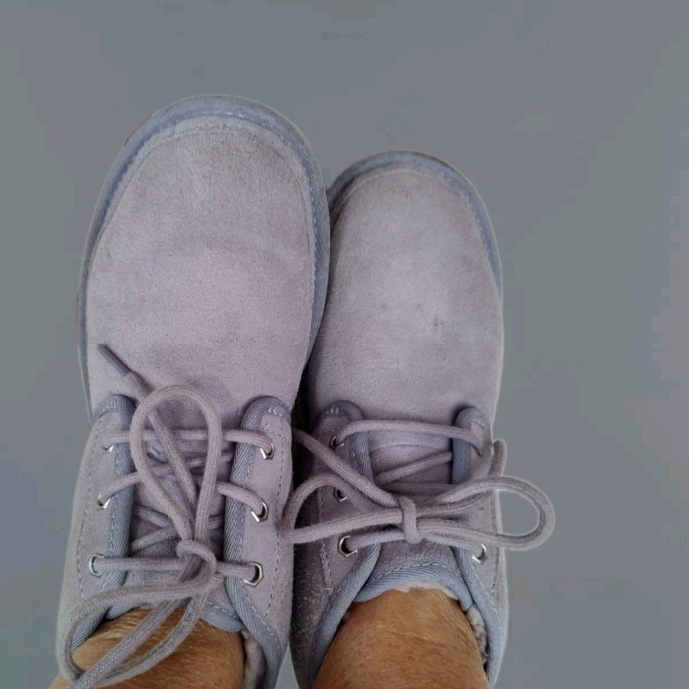 UGG Neumel Ankle Boots Womens Size 8 Light Greyish/Lavender Color In & Out VGUC - Picture 6 of 15